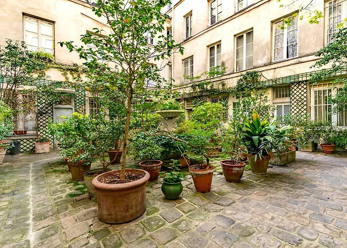 Lejlighed Design And Quiet On Wooded Courtyard ! *