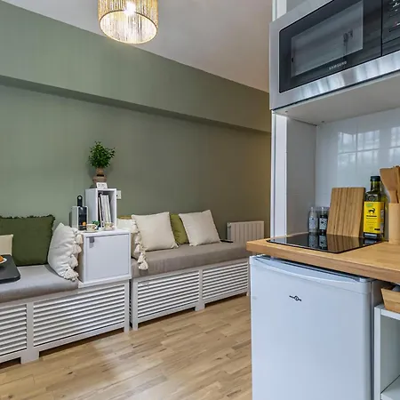 شقة Design And Quiet On Wooded Courtyard !