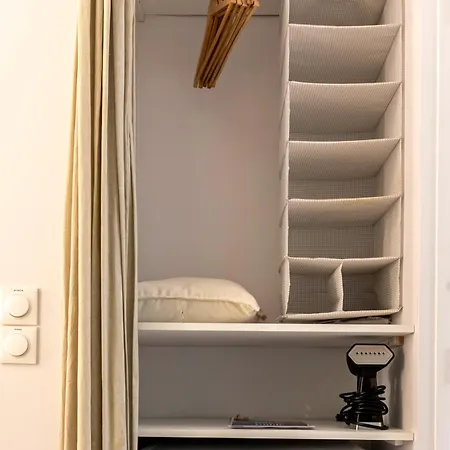 Design And Quiet On Wooded Courtyard ! Appartement Paris