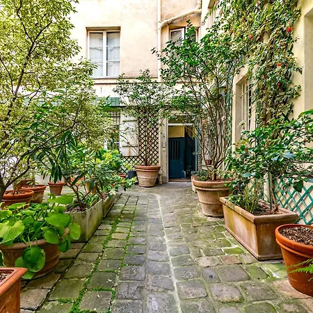 Appartement Design And Quiet On Wooded Courtyard ! *