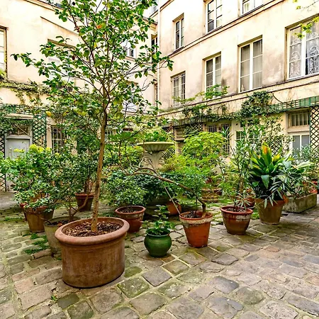 Appartement Design And Quiet On Wooded Courtyard ! *