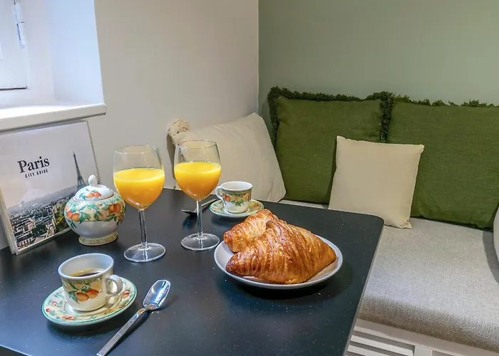 Design And Quiet On Wooded Courtyard ! Apartament *